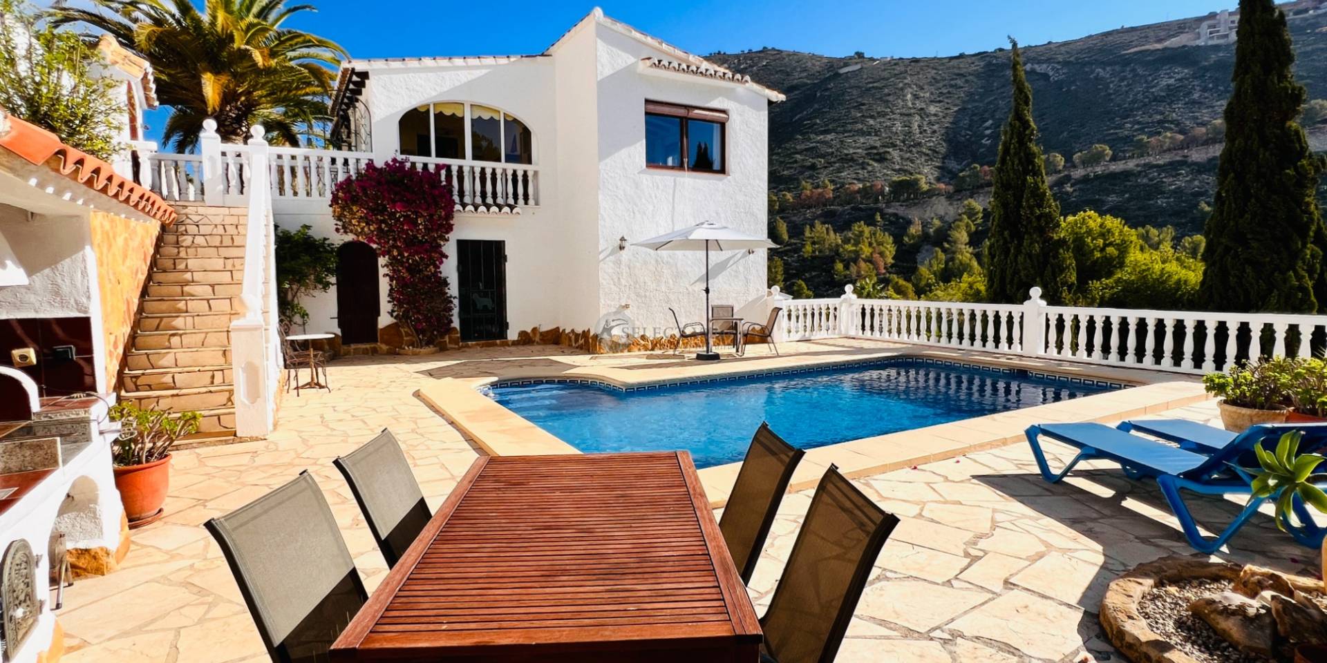 Villa For Sale